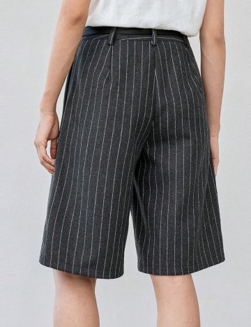 Pantaloni scurți DAZY / LESS by SHEIN, gri