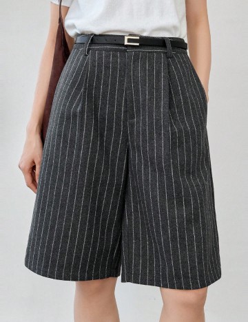 Pantaloni scurți DAZY / LESS by SHEIN, gri