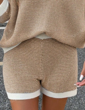 Pantaloni scurți Shein, maro