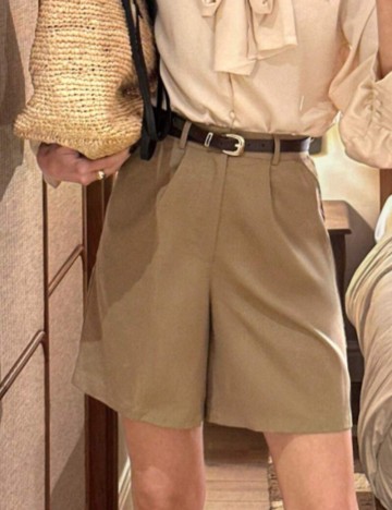 Pantaloni scurți Shein, bej