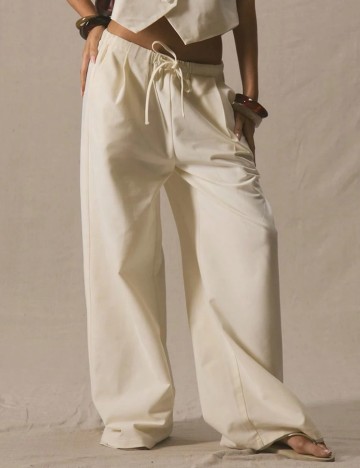 Pantaloni MUSERA by Shein, crem
