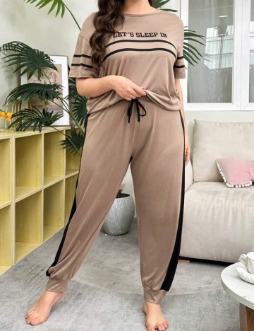 Compleu pijamale Shein Curve+, maro