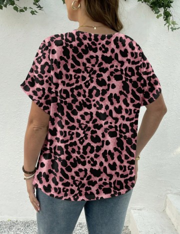 Tricou Shein Curve+, mix culori