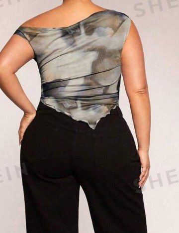 Top Shein Curve+, mix culori