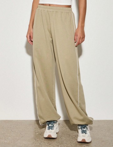 Pantaloni de trening AIIRZ by Shein, bej