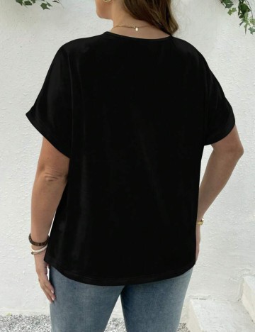 Tricou Shein Curve+, mix culori