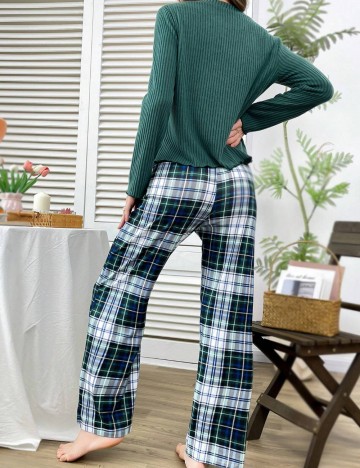 Compleu pijamale Shein, mix culori