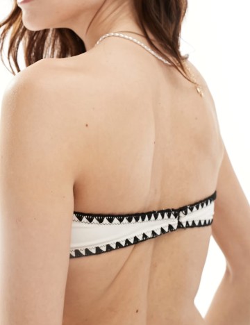 Sutien de baie Stradivarius, crem