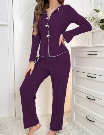 Pijamale Shein, mov
