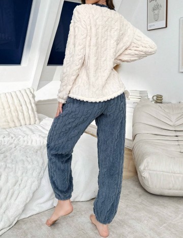 Compleu pijamale Shein, mix culori