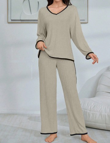 Compleu pijamale Shein, bej