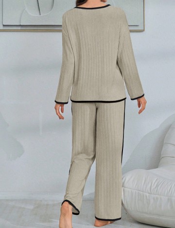Compleu pijamale Shein, bej