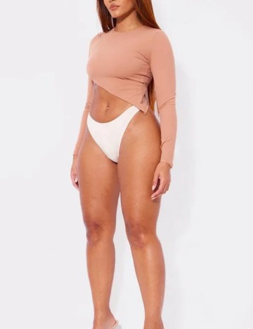 Top PRETTYLITTLETHING, bej
