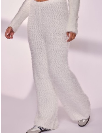 Pantaloni PRETTYLITTLETHING, alb