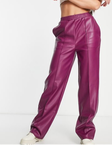 Pantaloni imitație din piele ASOS, mov