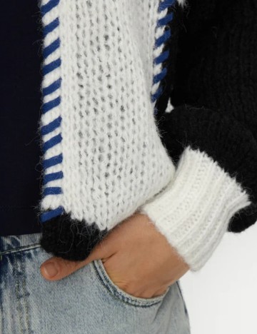 Cardigan Only, mix culori