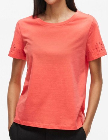 Tricou Vila, roz