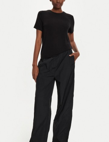 Tricou Only, negru