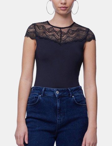 Body Pieces, negru