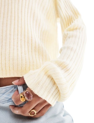 Pulover ASOS, crem