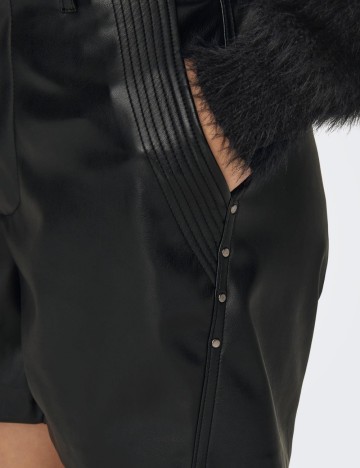 Pantaloni scurți Only, negru