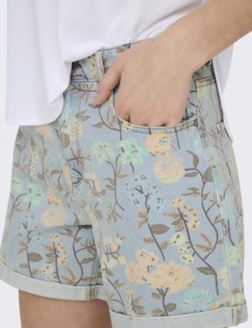 Pantaloni scurți Only, mix culori