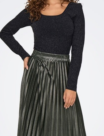 Body Only, negru
