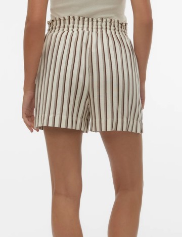 Pantaloni scurți Vero Moda, mix culori