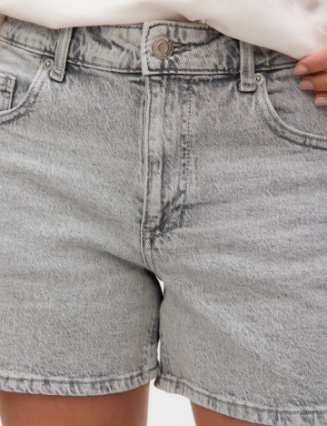 Pantaloni scurți Vero Moda, gri