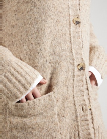 Pulover cu nasturi Vero Moda, maro