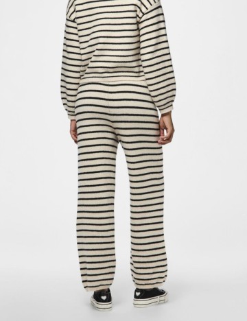 Pantaloni Pieces, mix culori