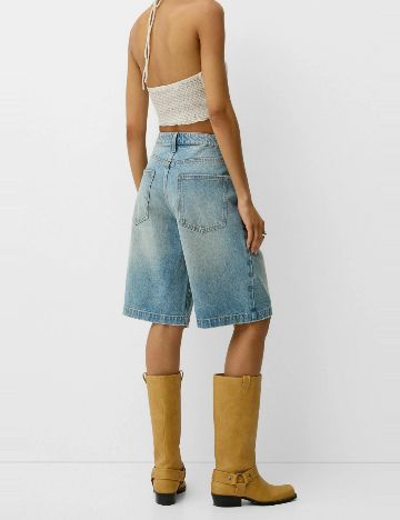 Top Bershka, crem