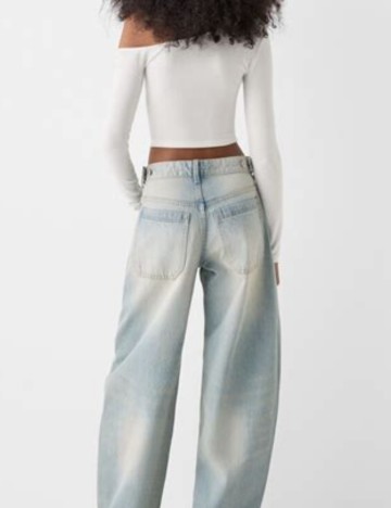 Top Bershka, crem