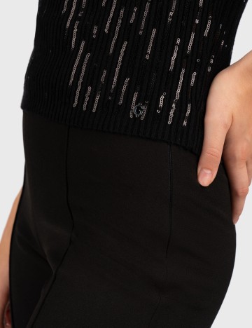 Maiou Guess, negru