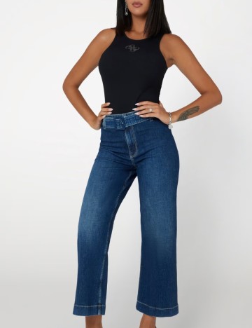 Maiou Guess, negru