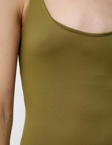 Body Bershka, kaki