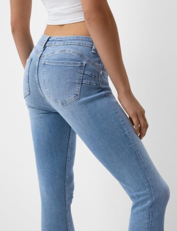 Jeans Bershka, albastru