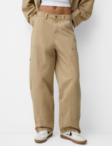 Pantaloni Bershka, bej