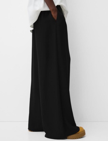 Pantaloni Bershka, negru
