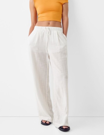 Pantaloni Bershka, alb