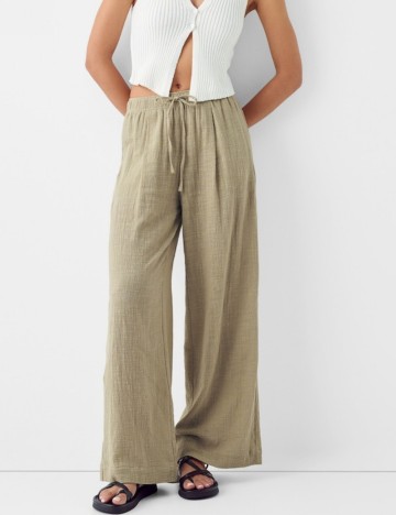 Pantaloni Bershka, verde