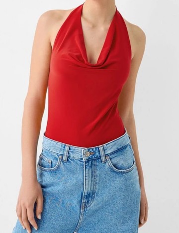 Body Bershka, roșu
