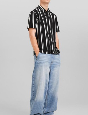 Cămașă cu mânecă scurtă Bershka, negru