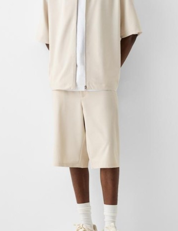 Pantaloni scurți Bershka, bej