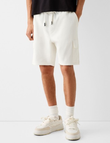 Pantaloni scurți Bershka, alb