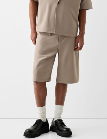 Pantaloni 3/4 Bershka, bej