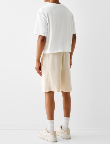Pantaloni scurți Bershka, crem