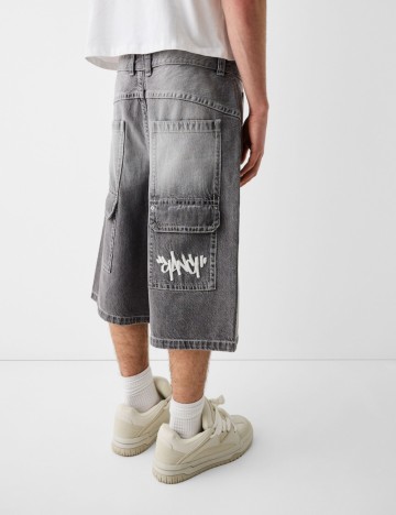 Pantaloni scurți de blugi Bershka, gri