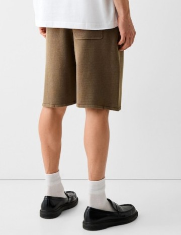 Pantaloni scurți Bershka, maro
