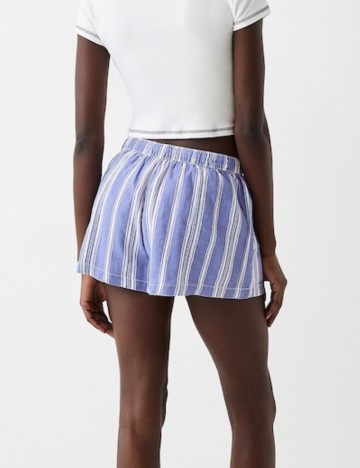Pantaloni scurți Bershka, mix culori